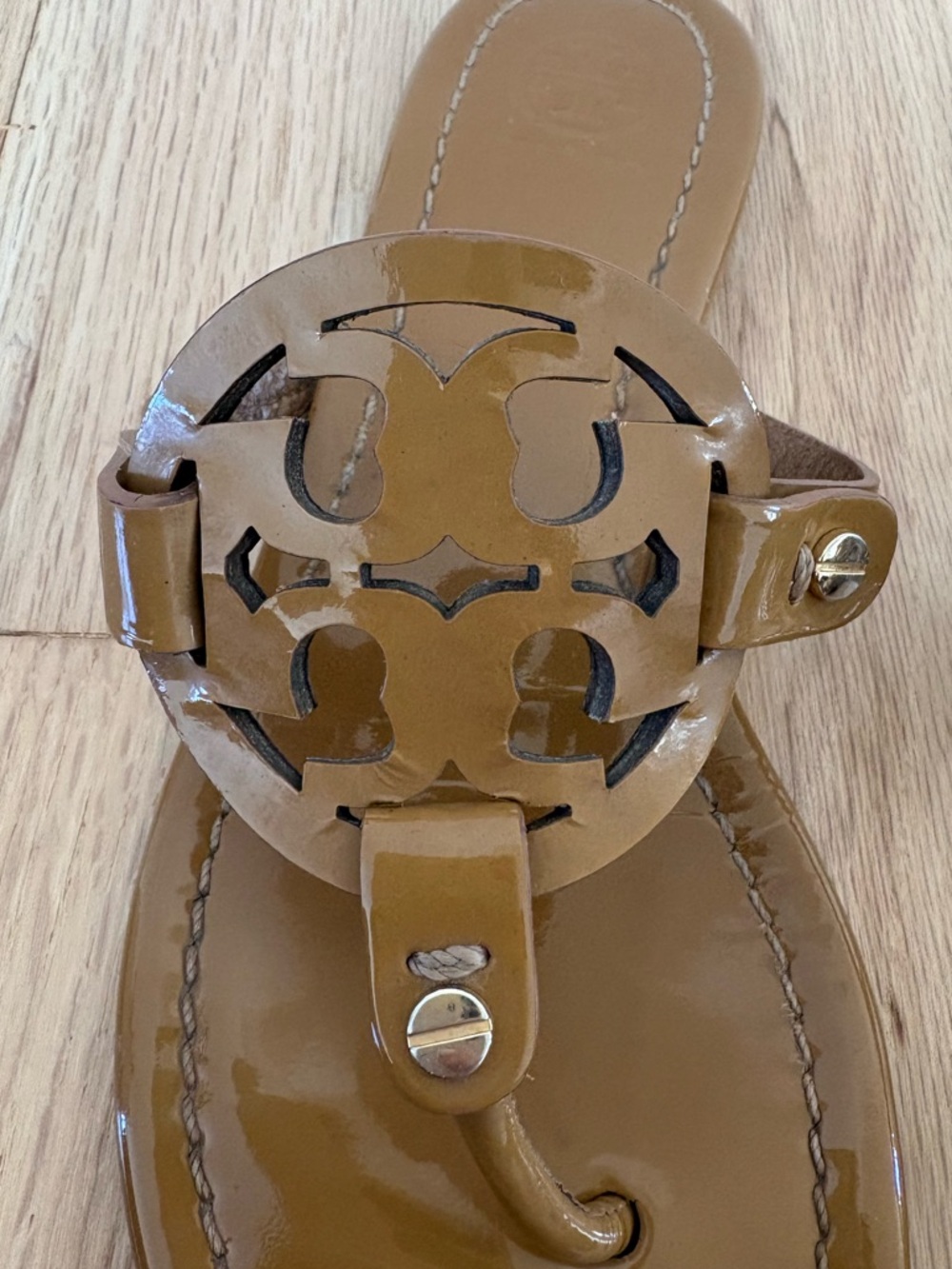 Tory Burch Tan Miller Patent Sandal - Picture 11 of 16